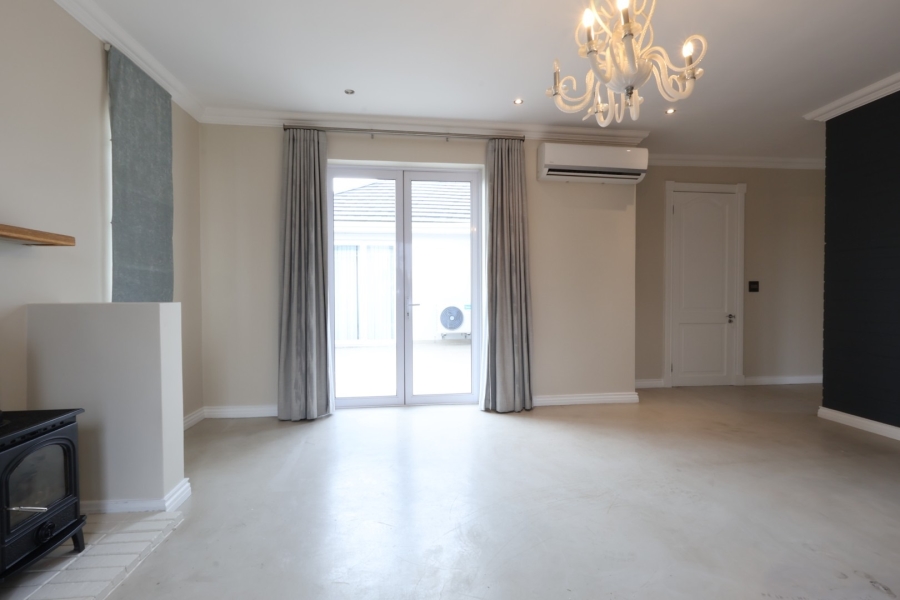 4 Bedroom Property for Sale in Val De Vie Estate Western Cape